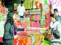 फटाके व्यवसायात यंदा तोटा - Marathi News | Losses in the fireworks business this year | Latest gondia News at Lokmat.com