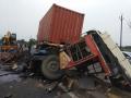 ट्रेलर-कंटेनर अपघातात दोनजण ठार - Marathi News | Two killed in trailer-container crash | Latest jalana News at Lokmat.com