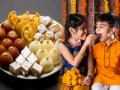 रक्षाबंधनाला पेढे-बर्फी-मिठाई विकत घेताय, सावधान- भेसळीने पडाल आजारी! ३ टिप्स-अशी ओळखा मिलावट - Marathi News | how to identify adulterated sweets during festive season, 3 tips to identify adulteration in sweets | Latest sakhi News at Lokmat.com