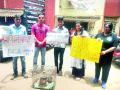 प्राणी क्रुरता प्रतिबंध समितीसाठी निदर्शने - Marathi News |  Demonstrations for animal cruelty prevention committee | Latest nashik News at Lokmat.com