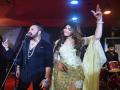 Mika Singh : मिका सिंगने सेलिब्रेट केला ‘दुल्हनिया’चा वाढदिवस, पण रोमॅन्टिक पोझ देताच झाला ट्रोल - Marathi News | mika singh celebrates gf akanksha puri birthday netizens troll the couple | Latest filmy News at Lokmat.com