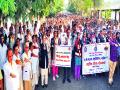 आधुनिक हिरकणी : पतीच्या पश्चात एड्सबाधित मुलांचे निगुतीने संगोपन एकला चलो रे.... - Marathi News | Modern Hirkani: After the husband, the children of AIDS-affected children should be nurtured. | Latest nashik News at Lokmat.com