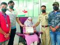 पोलीस निरीक्षकाच्या पत्नीने युवतीला रक्तदान करुन वाचविले प्राण - Marathi News | Police inspector's wife saves girl's life by donating blood | Latest gondia News at Lokmat.com