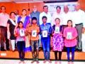 दृष्टिबाधित विद्यार्थ्यांना शिक्षण साहित्याचे वाटप - Marathi News |  Distribution of education material to visually impaired students | Latest nashik News at Lokmat.com