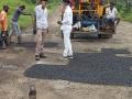 घोटी-भंडारदरा रस्त्याची तात्पुरती दुरूस्ती - Marathi News | Temporary repair of Ghoti-Bhandardara road | Latest nashik News at Lokmat.com