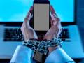 कार्यालयीन गृपवर झाली अश्लिल चित्रफित व्हायरल - Marathi News | The pornographic video went viral on the office group | Latest nandurbar News at Lokmat.com