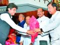 मिर्झा, नाईकांचा मुंबईत शपथविधी - Marathi News | Mirza, Naik sworn in Mumbai | Latest yavatmal News at Lokmat.com