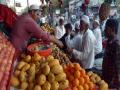 विविध फळांसह खाद्यपदार्थांना मागणी - Marathi News | Demand for food with various fruits | Latest dhule News at Lokmat.com