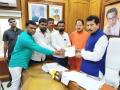 पाणीचोरीप्रकरणी गुन्हे मागे घेण्याची मागणी - Marathi News |  Demand for withdrawal of crimes for water theft | Latest nashik News at Lokmat.com
