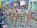 मालेगावी बकरी ईदचेही घरीच नमाजपठण; पोलिसांचे संचलन - Marathi News | Malegaon Goat Eid prayers at home; Police operations | Latest nashik News at Lokmat.com
