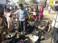 नागपुरात आगीत ११ झोपड्या जळून खाक - Marathi News | 11 hutments burnt in Nagpur fire | Latest nagpur News at Lokmat.com