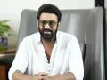 Prabhas: रजनीकांतसोबतच्या फोटोमुळे प्रभास का होतोय ट्रोल? जाणून घ्या व्हायरल फोटोमागचं सत्य - Marathi News | salaar star prabhas morphed pic with rajinikanth viral on social media | Latest filmy News at Lokmat.com