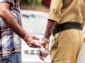 दोन हजारांची लाच स्वीकारताना हेडकॉन्स्टेबल जाळ्यात - Marathi News | Head constable arrested while accepting a bribe of two thousand | Latest jalana News at Lokmat.com