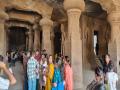 देशी विदेशी लाखो पर्यटकांच्या गर्दीने बहरले एलिफंटा बेट - Marathi News | Elephanta Island flourished with millions of local and foreign tourists | Latest navi-mumbai News at Lokmat.com