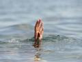 ठाण्यात दोघे बुडाले; एकाचा मृतदेह सापडला, दुसरा बेपत्ता - Marathi News | Two drowned in Thane; body of one was found, the other is missing | Latest thane News at Lokmat.com