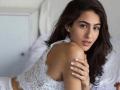 डेब्यूआधीचं सारा अली खान झाली बिझी! सोडला ‘हिंदी मीडियम2’!! - Marathi News | sara ali khan quit hindi medium2 with father saif ali khan | Latest filmy News at Lokmat.com
