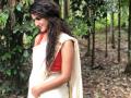 पुन्हा एकदा दिसला प्रिया प्रकाश वारियरचा घायाळ करणारा अंदाज! - Marathi News | priya prakash varrier traditional look in saree for onam | Latest filmy News at Lokmat.com