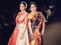 लॅक्मे फॅशन वीकच्या रॅम्पवर ईशा देओल संतापते तेव्हा...!! - Marathi News | lakme fashion week esha deol got upset with the organiser | Latest filmy News at Lokmat.com