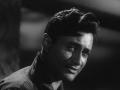 Dev Anand Birth Anniversary : असा शूट झाला होता देव आनंद यांच्या ‘काला बाजार’ या चित्रपटाचा ‘हा’ सीन!!   - Marathi News | Dev Anand Birth Anniversary : dev anand and waheeda rehman film kala bazar untold facts | Latest filmy News at Lokmat.com