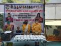 महाराष्ट्र प्रदेश महिला काँग्रेसचा 'मदतीचा एक घास' - Marathi News | Maharashtra Pradesh Mahila Congress's 'grass of help' food distribution project | Latest yavatmal News at Lokmat.com