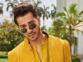 - अन् वरूण धवन सेटवरच कोसळला!! - Marathi News | Varun Dhawan faints on the sets of Street Dancer; shoots for 18 hours | Latest filmy News at Lokmat.com