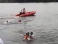 भीमा नदीत जलसमाधीचा प्रयत्न, सोलापुरातील तरुणाने घेतली उडी - Marathi News | Youth jumped into river for Maratha reservation in solapur | Latest solapur Videos at Lokmat.com