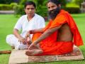 Ramdev Baba: रामदेव बाबांच्या रुची सोयाने बनविले कंगाल; गेल्या 55 दिवसांपासून गुंतवणूकदारांचे होतेय नुकसान  - Marathi News | Ramdev baba's Ruchi Soya stock slips 20 % in last 55 days; investors lost 2.17 lakhs in 1000 shares | Latest business News at Lokmat.com