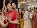 Alia Ranbir Wedding : आलिया व रणबीरच्या लग्नाचे आणखी काही Unseen Photos - Marathi News | alia bhatt ranbir kapoor wedding unseen pics viral actor with alias bridesmaid | Latest filmy Photos at Lokmat.com