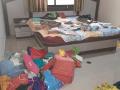 महिलेच्या कानशिलावर रोखली बंदुक, चार लाखांचे दागिने लुटले - Marathi News | | Latest amravati News at Lokmat.com