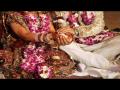 लग्न मंडपात बसला होता नवरदेव, आधीची पत्नी आली अन् घातला गोंधळ... - Marathi News | Woman crashes ex husbands wedding over huge unpaid divorce settlement ex wife destroyed wedding ceremony of ex husband | Latest jarahatke News at Lokmat.com