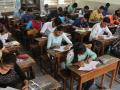 अंतिम वर्ष परीक्षांचा पहिला दिवस सुरळीत - Marathi News | The first day of the final year exams was smooth | Latest mumbai News at Lokmat.com