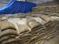 धान्याचा काळाबाजार करणारे रॅकेट सापडले - Marathi News | Grain black market racket found | Latest nagpur News at Lokmat.com