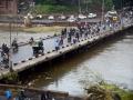 भिडे पुलाचे संरक्षक कठडे गेले वाहून - Marathi News | The guard of the Bhide bridge flush with flood water | Latest pune News at Lokmat.com