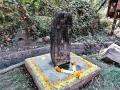 आक्षी येथील शिलालेखाचे जतन करा; ग्रामस्थांची मागणी - Marathi News | Save the inscription at Akshi | Latest raigad News at Lokmat.com
