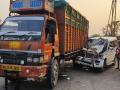 वसमतजवळ टेम्पो आणि कारचा अपघात; ५ जण गंभीर जखमी - Marathi News | Tempo and car collide near Vasmat; 5 seriously injured | Latest hingoli News at Lokmat.com
