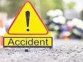 कारंजा-अमरावती मार्गावर दुचाकीची ऑटोला धडक; एक ठार - Marathi News | Two-wheeler hits auto on Karanja-Amravati road; One killed | Latest vashim News at Lokmat.com