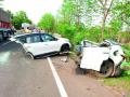 नागपूरनजीक भीषण अपघातात कारचे दाेन तुकडे :  तीन महिलांचा मृत्यू  - Marathi News | Three women killed in car accident near Nagpur | Latest nagpur News at Lokmat.com