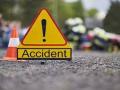 मंगरूळ टोलनाक्याजवळ अपघात - Marathi News |  Accident near Mangalore TolaNa | Latest nashik News at Lokmat.com
