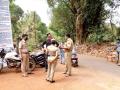 CoronaVirus Lockdown : आचऱ्यातील गर्दी आटोक्यात - Marathi News | CoronaVirus Lockdown: | Latest sindhudurga News at Lokmat.com