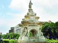 गळती थांबल्यामुळे फ्लोरा फाउंटन पुन्हा सुरू - Marathi News |  Fluorra Fountain resumes due to leakage | Latest mumbai News at Lokmat.com