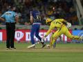 IPL 2019 : धोनीच्या रनआऊटनंतर पंचगिरीवर पुन्हा प्रश्नचिन्ह? - Marathi News | IPL 2019: After the run-out of Dhoni, the question marks again on the umpiring? | Latest cricket News at Lokmat.com