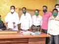 पावसामुळे भातशेतीचे नुकसान, शेतकऱ्यांना नुकसान भरपाई मिळावी - Marathi News | Damage to paddy due to rains, farmers should get compensation | Latest sindhudurga News at Lokmat.com