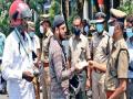 विनामास्क फिरणाऱ्या ८९२ जणांविरुद्ध पोलिसांची कारवाई - Marathi News | Police action against 892 people walking around without masks | Latest thane News at Lokmat.com