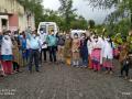 corona virus : पगार न मिळाल्याच्या निषेधार्थ कामबंद आंदोलनाला सुरुवात - Marathi News | corona virus: Work stoppage protest against non-receipt of salary | Latest kolhapur News at Lokmat.com