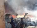 अक्कलकोट एमआयडीसी येथे मर्दा टेक्सटाईल गोडावुनला आग - Marathi News | Marda Textile Godavalla Fire at Akkalkot MIDC | Latest solapur News at Lokmat.com
