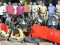 दुचाकी चोरट्यांची टोळी गजाआड; पाच चोरट्यांकडून सात दुचाकी जप्त - Marathi News | Gajaad gang of bike thieves; Seven bikes seized from five thieves | Latest akola News at Lokmat.com