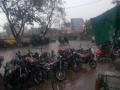 वाशिम जिल्ह्यात अवकाळी पावसाची हजेरी; वातावरणात गारवा! - Marathi News | Incessant rain in Washim district | Latest vashim Videos at Lokmat.com