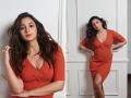 Alia Bhattनं बॉडीकॉन ड्रेसमध्ये केलं फोटोशूट, फ्लॉन्ट केला बेबी बंप - Marathi News | Alia Bhatt did a photo shoot in a bodycon dress, flaunted her baby bump | Latest filmy Photos at Lokmat.com