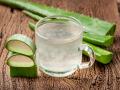 आरोग्य आणि सौंदर्यासाठी कोरफडीचा ज्यूस ठरतो फायदेशीर - Marathi News | Aloe vera juice benefits for health and beauty | Latest health News at Lokmat.com
