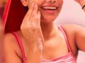 कोरफड फेसपॅक, थंडीतल्या स्किन प्रॉब्लेम्सवर उत्तम उपाय! ग्लो आणि टोन दोन्ही परफेक्ट - Marathi News | | Latest sakhi News at Lokmat.com